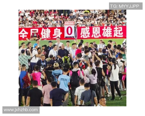 香港足球明星不幸罹患癌症引发社会对运动员健康的关注与讨论